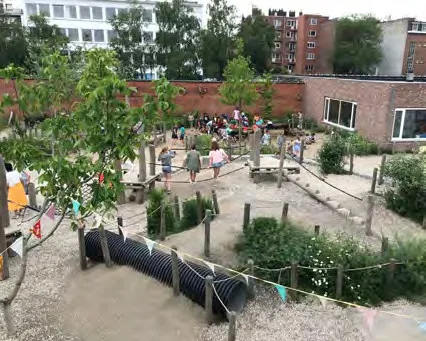 L’école primaire Sint-Paulus à Courtrai — Studio Basta × Fris in het Landschap — Belgique