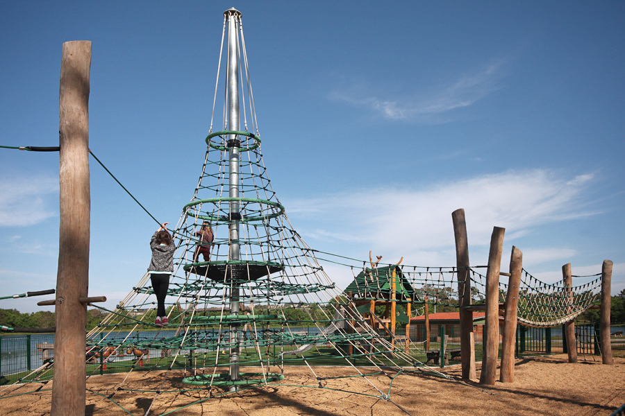 pyramide aire de jeux